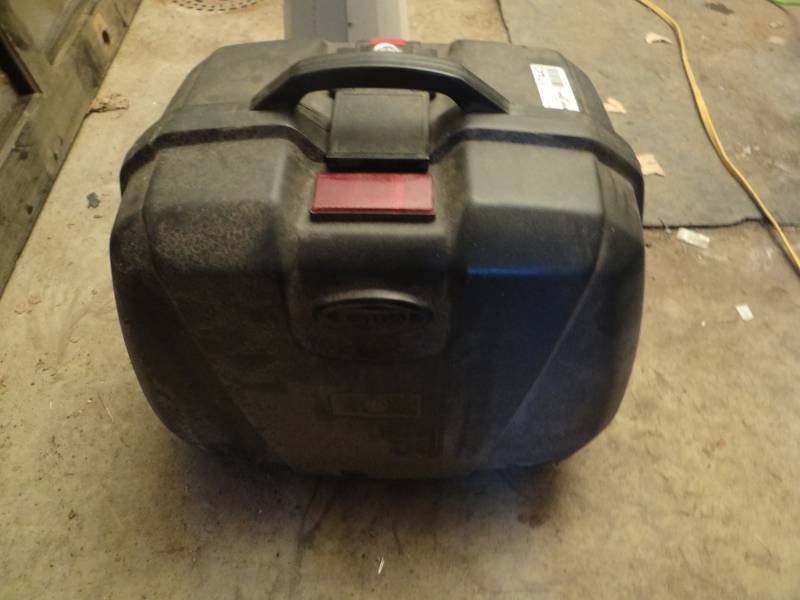 lot 17443 image: Motorcycle side bag no key.
