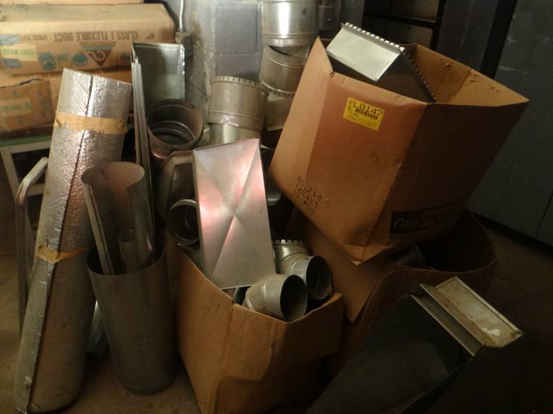 lot 17468 image: Lot of duct work various parts & pieces.