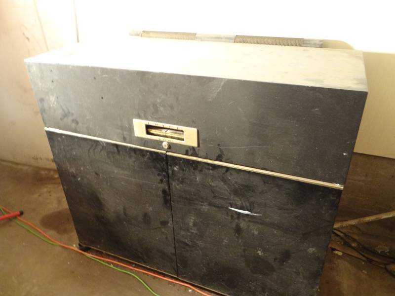 lot 17484 image: Dwyer 400 all in 1 kitchen.