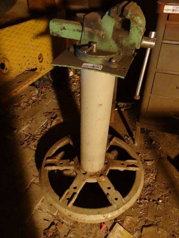 lot 17506 image: Vise on homemade stand.