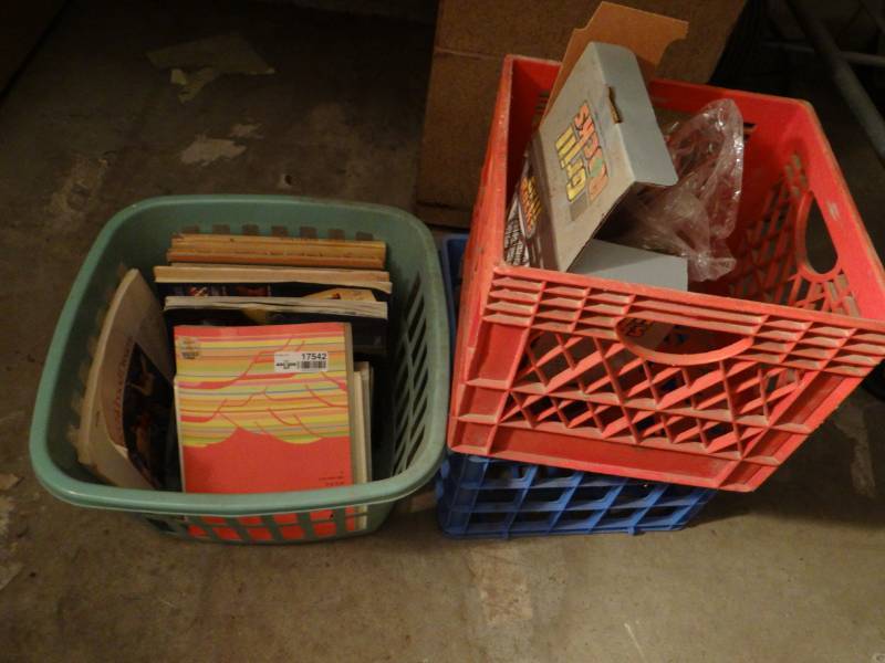 lot 17542 image: Basket wbooks & 2 crates.