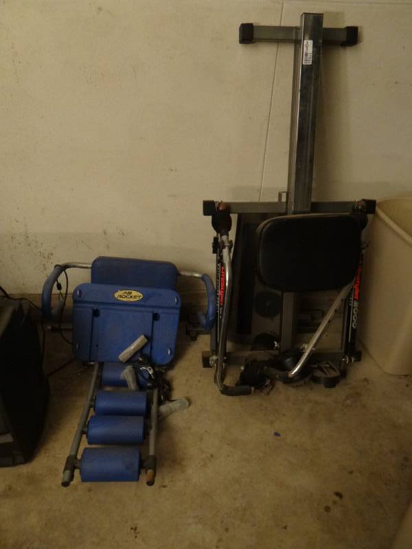 lot 17552 image: 2 Exercise machines.