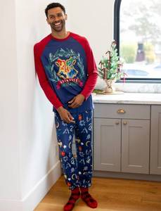 lot 32811 image: Harry Potter Christmas Pajamas Set -Mens L