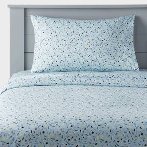 lot 33047 image: Queen Size- Blue Terrazzo Kids Sheet Set - Pillowfort