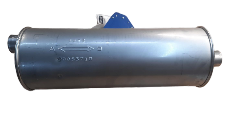 lot 15121 image: Exhaust Muffler 0065719 11Y5 - Retail $150