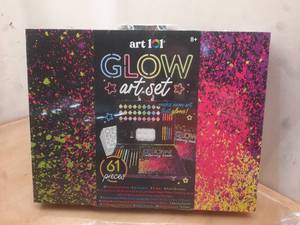 lot 15614 image: Art 101 Glow and Neon Drawing and Painting Art Set for Children and Adults (61 Pieces  Multifunctional Set)