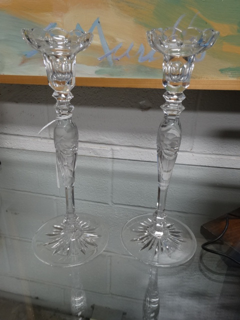 lot 11450 image: Beautiful pair of Rogaska crystal candle holders w floral inlay