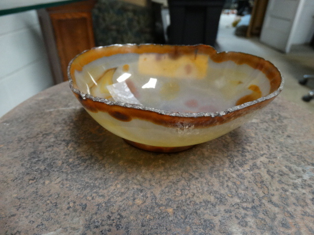 lot 11456 image: Geode Bowl-Made in Germany