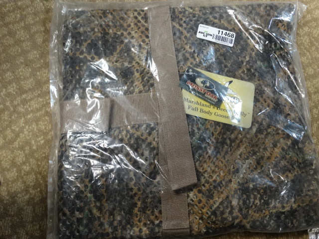 lot 11468 image: Marshland full body goose bag-camo- New in package