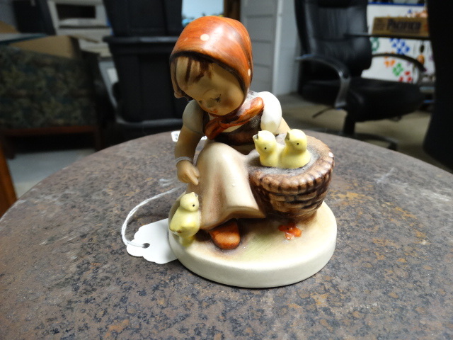 lot 11503 image: Hummel figurine stamped 570- Made in Germany