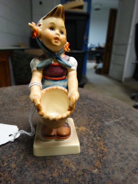 lot 11512 image: Hummel figurine stamped 73- Made in Germany