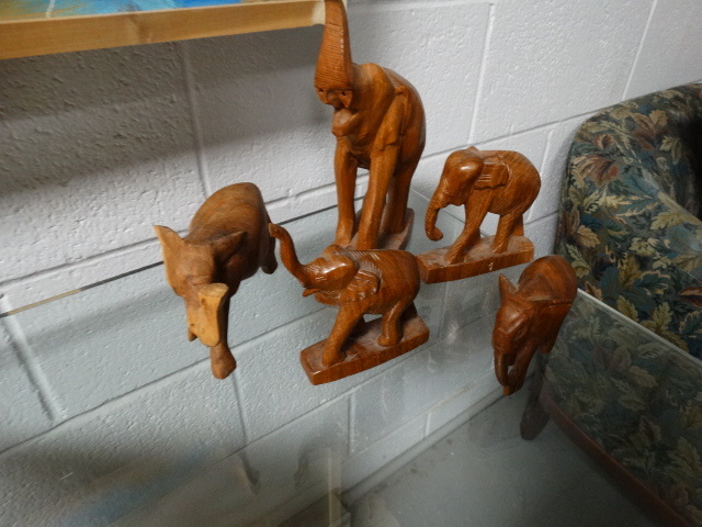 lot 11561 image: 5 wood carved Elephants