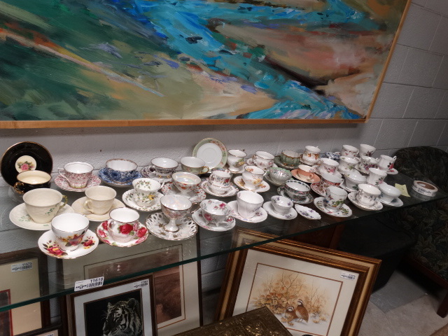 lot 11618 image: Large collection of 37 cupsaucer sets-