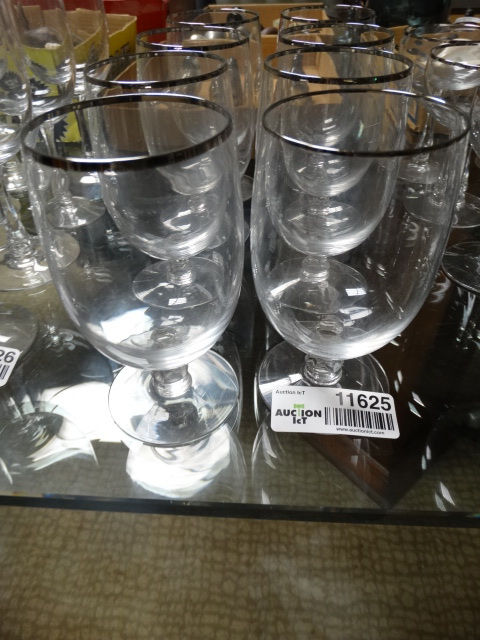 lot 11625 image: Set of 8 Fostoria silver rim stemware-
