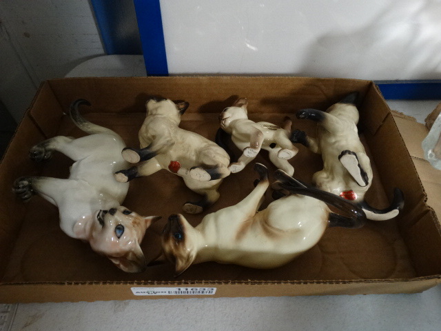 lot 11633 image: 5 assorted cat figurines-