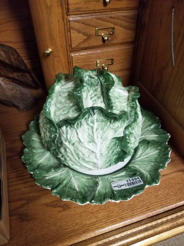 lot 11494 image: Ceramic lettuce soup bowl w tray & ladle- Made in Italy