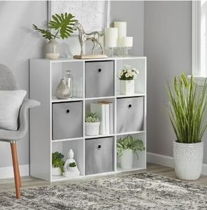 lot 35087 image: Mainstays 9 Cube Storage Organizer, White