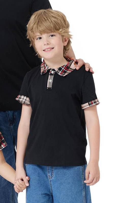 lot 7714 image: Polo Shirt-Boys Size 6-7 Years