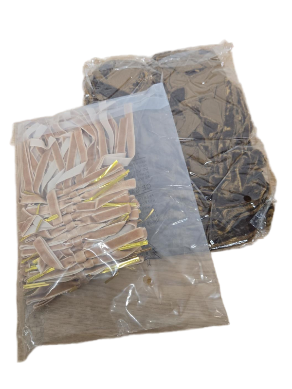 lot 32415 image: Velvet Ribbon Bows Set Bulk Lot