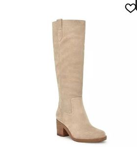 lot 35202 image: Womens Hecee Tall Block Heel Boots size 7 - Retail $107