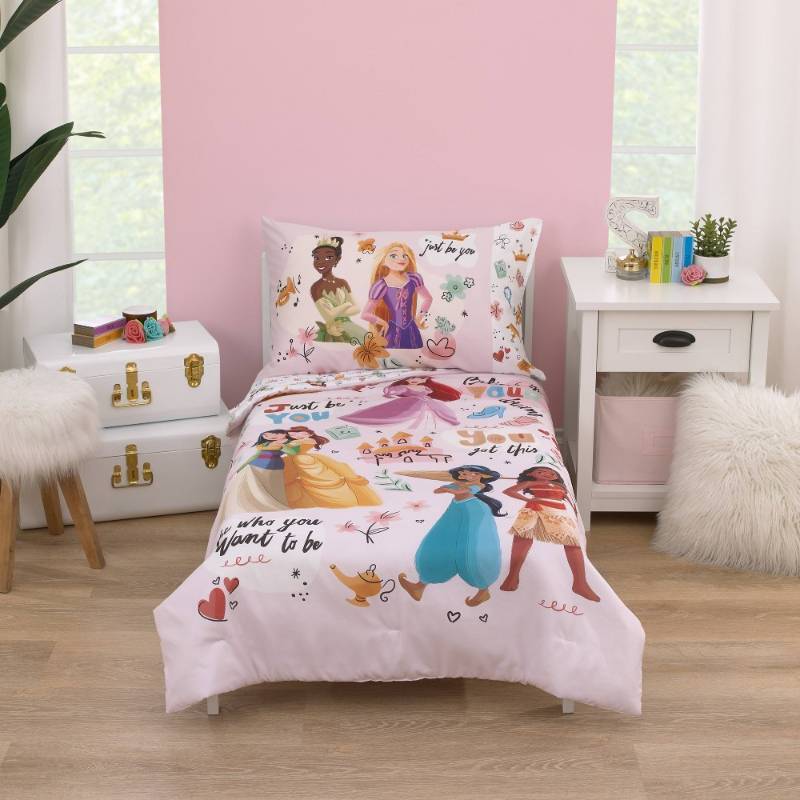 lot 15280 image: Disney Princess Just Be You Toddler 4-Piece Bed Set - Pink