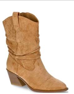lot 35328 image: Time and Tru Womens Western Slouch Boots  Size9