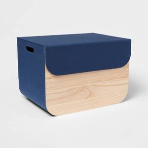 lot 15854 image: Large Natural Wood Rectangular Kids Storage with Lid Navy- See Pics  (14H x 20W x 14D)
