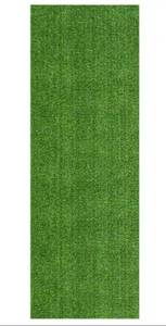lot 33424 image: Artificial Grass Rug 7ft x 22in
