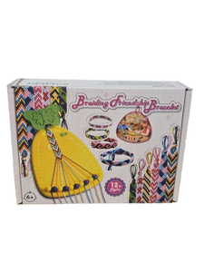 lot 34658 image: Friendship Bracelet Making Kit with Braiding Disc