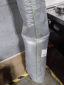 lot 35408 image: Vendor 8 x 10 Area Hand Tufted Rug