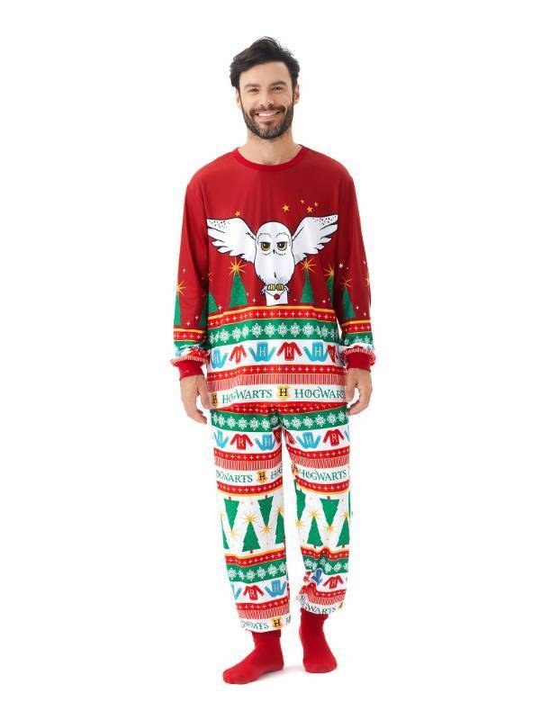 lot 32896 image: Christmas Pajama Set -Mens M