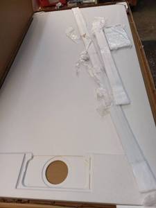 lot 35481 image: Shower base 31x59 - Retail $300