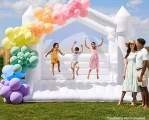 Member's Mark Celebration White Bounce House  - Retail: $254