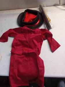 lot 14120 image: Red Detective Costume