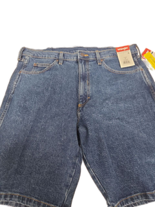 lot 38035 image: Wrangler Mens and Big Mens Relaxed Fit Five Pocket Denim Short Size 34
