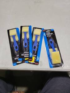 lot 8576 image: Whizz Applicators 2-inch Trim Painter pack of 4