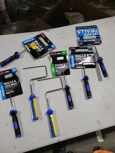 lot 8580 image: Multiple paint Rollers 6 4