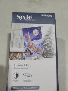 lot 8641 image: House flag Christmas Flags & Banners