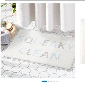 lot 8662 image: Style Selections 30-in x 20-in Multi Polyester Bath mat