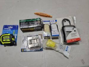 lot 8796 image: Everything in the picture