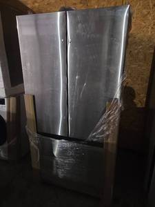 lot 11378 image: Samsung Stainless Steel French Door Refrigerator with Bottom Freezer Model RF32CG5100SR