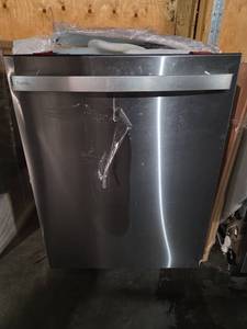 lot 11392 image: GE Profile Stainless Steel Built-In Dishwasher Model PDT715SYV3FS