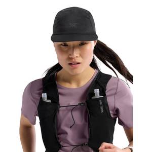 lot 14011 image: Arcteryx Norvan Regular Brim Hat  Lightweight Hat for Hikes and Runs  Black, Small Medium