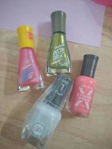 lot 18109 image: Nail Polish Collection Set