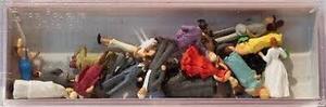 lot 10079 image: Mixed Lot of Small Action Figures and Toys