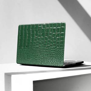 lot 12007 image: KEROM Compatible for Crocodile MacBook Pro 13 Inch Case 2026 2022-2016 M2 M1 A2338 A2289 A2251 A2159 A1989 A1706 A1708, Textured Aligator Skin Snakeskin PU Leather Case & Keyboard Cover, Emerald Green