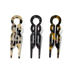 lot 12046 image: 3PCS Prestige Hair Pin for Women, U-shaped Flat Clips, New French Hair Accessories HairPin, Strong Durable, Strong Hold Hair Fork for Women Buns, All Hair Styling Accessories Suitable(Large 4.5in) (Missing One)