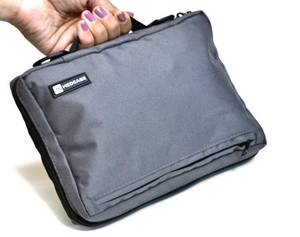 lot 14398 image: MEDCASE Diabetic Travel Case - Insulated Insulin Cooler and Organizer - Gray, Modern Style - Unisex - 4 oz