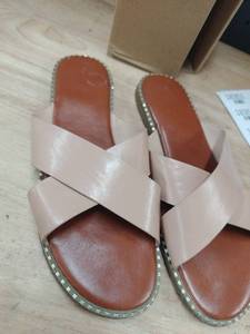 lot 18385 image: Size 8 sandals