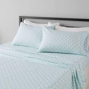 lot 3926 image: Amazon Basics Lightweight Breathable Wrinkle Resistant Microfiber 4-Piece Bed Sheet Set with 14-Inch Deep Pockets, Full, Aqua Fern, Printed